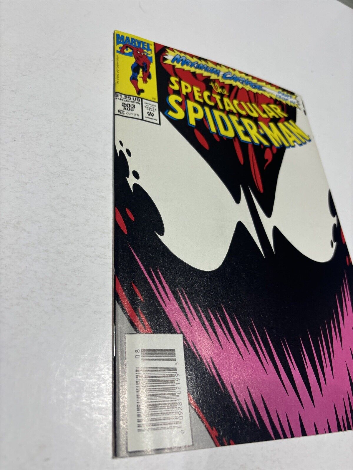 Spectacular Spiderman # 203  (Marvel 1993) Maximum Carnage Part 13 Newsstand