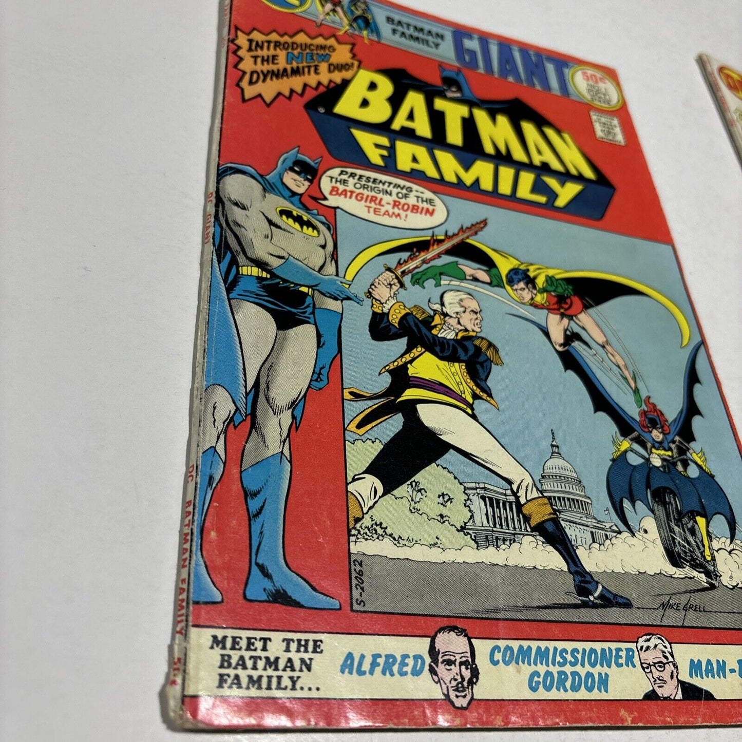 BATMAN FAMILY GIANT #1 #2 *1975* "The Origin Of The Batgirl-Robin Team!"